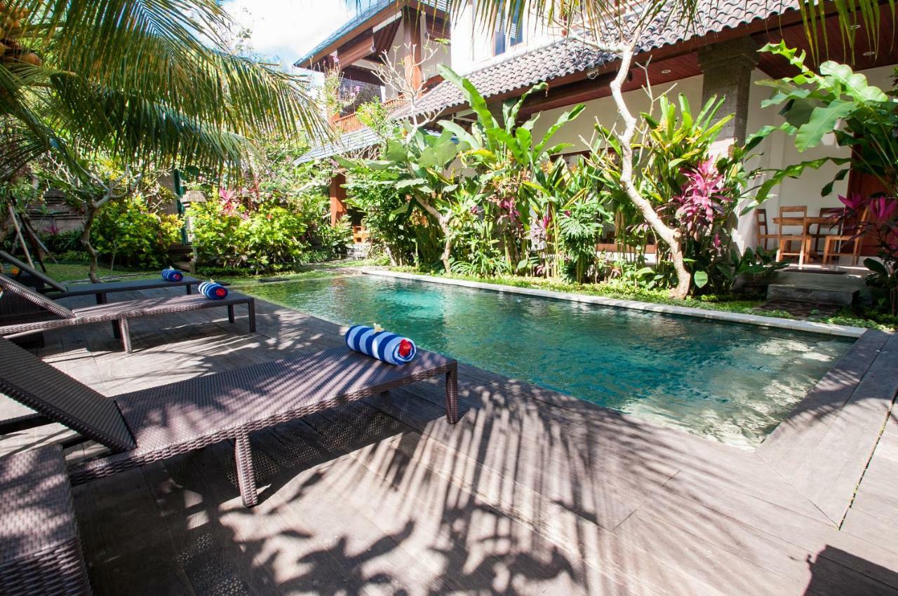 Flamboyant Villa Ubud Exterior foto